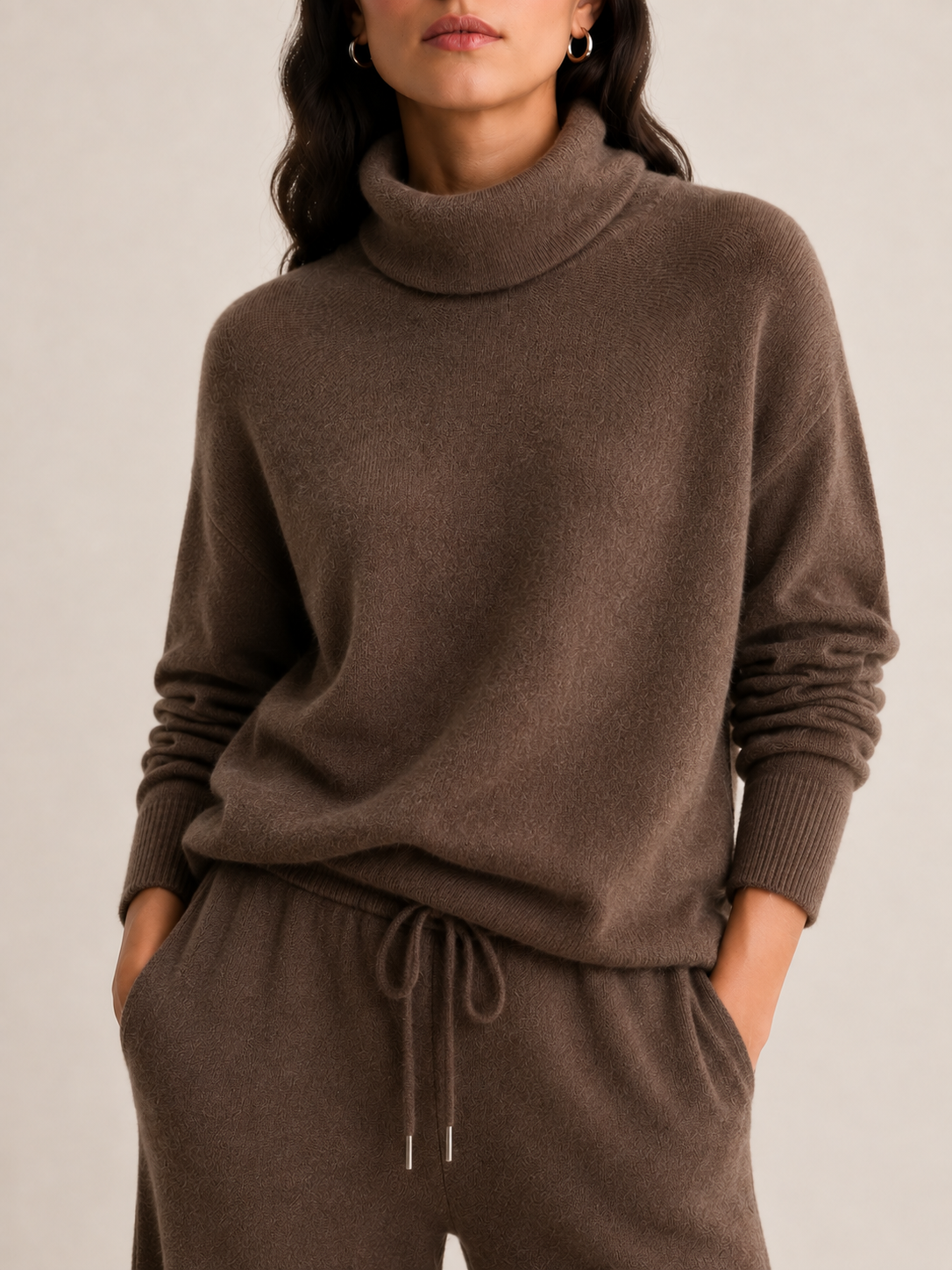 Roll-neck sweater brown