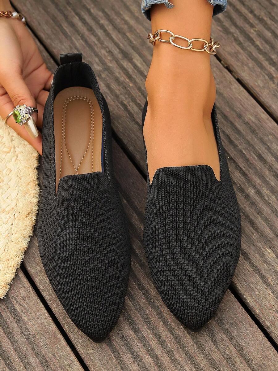 Pointed Toe Knit Flats