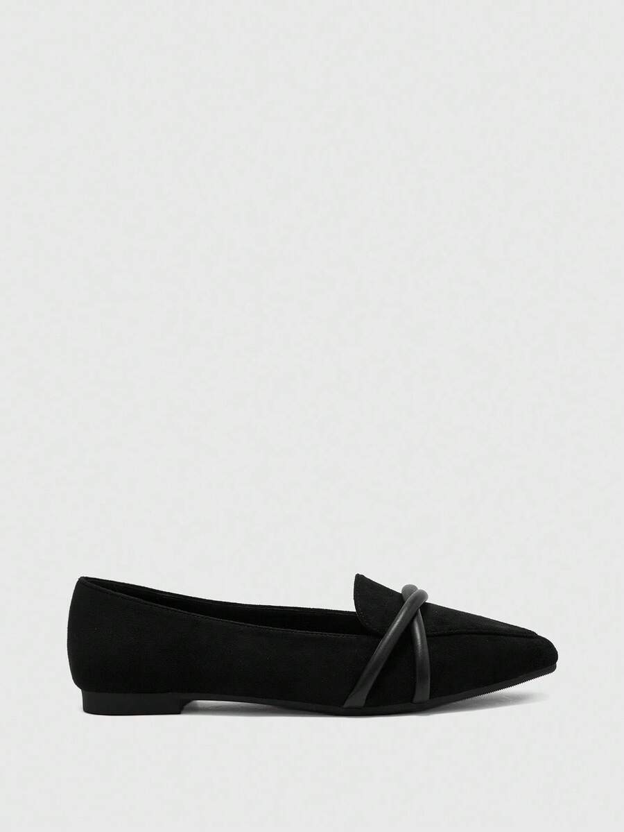 Croc Effect Criss Cross Strap Flats