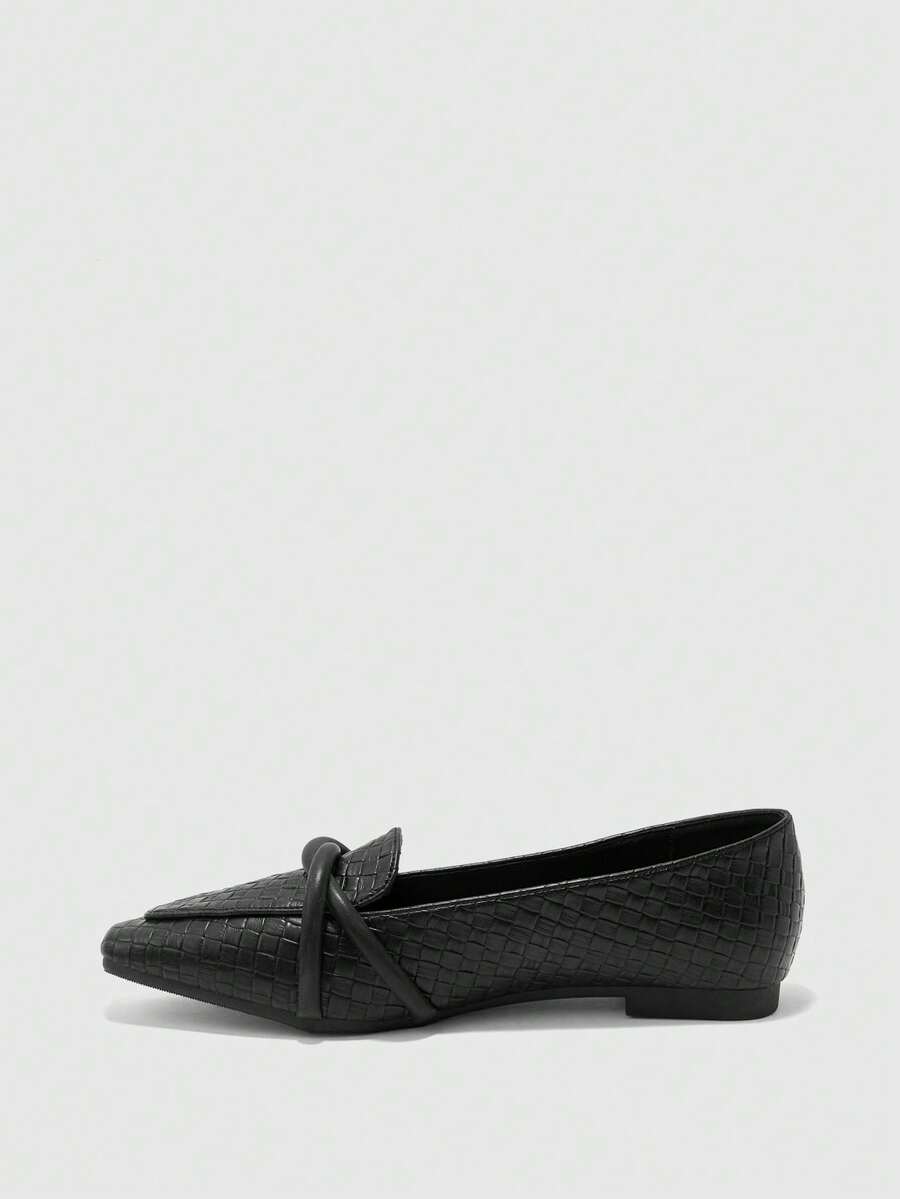 Croc Effect Criss Cross Strap Flats