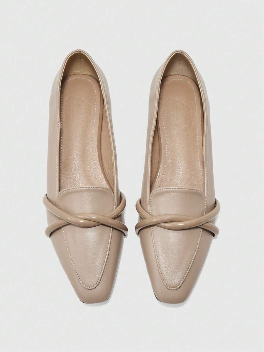 Croc Effect Criss Cross Strap Flats