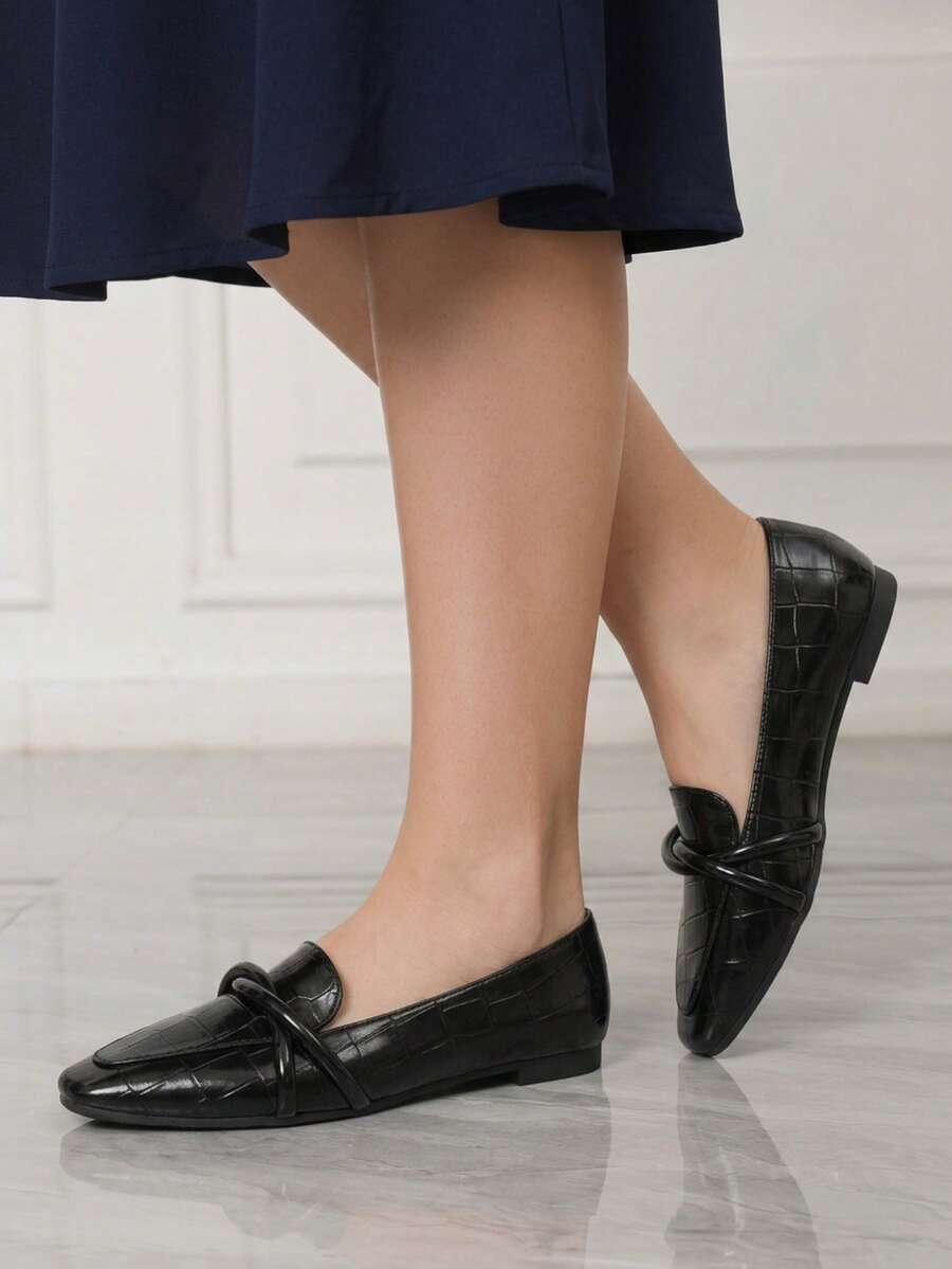 Croc Effect Criss Cross Strap Flats