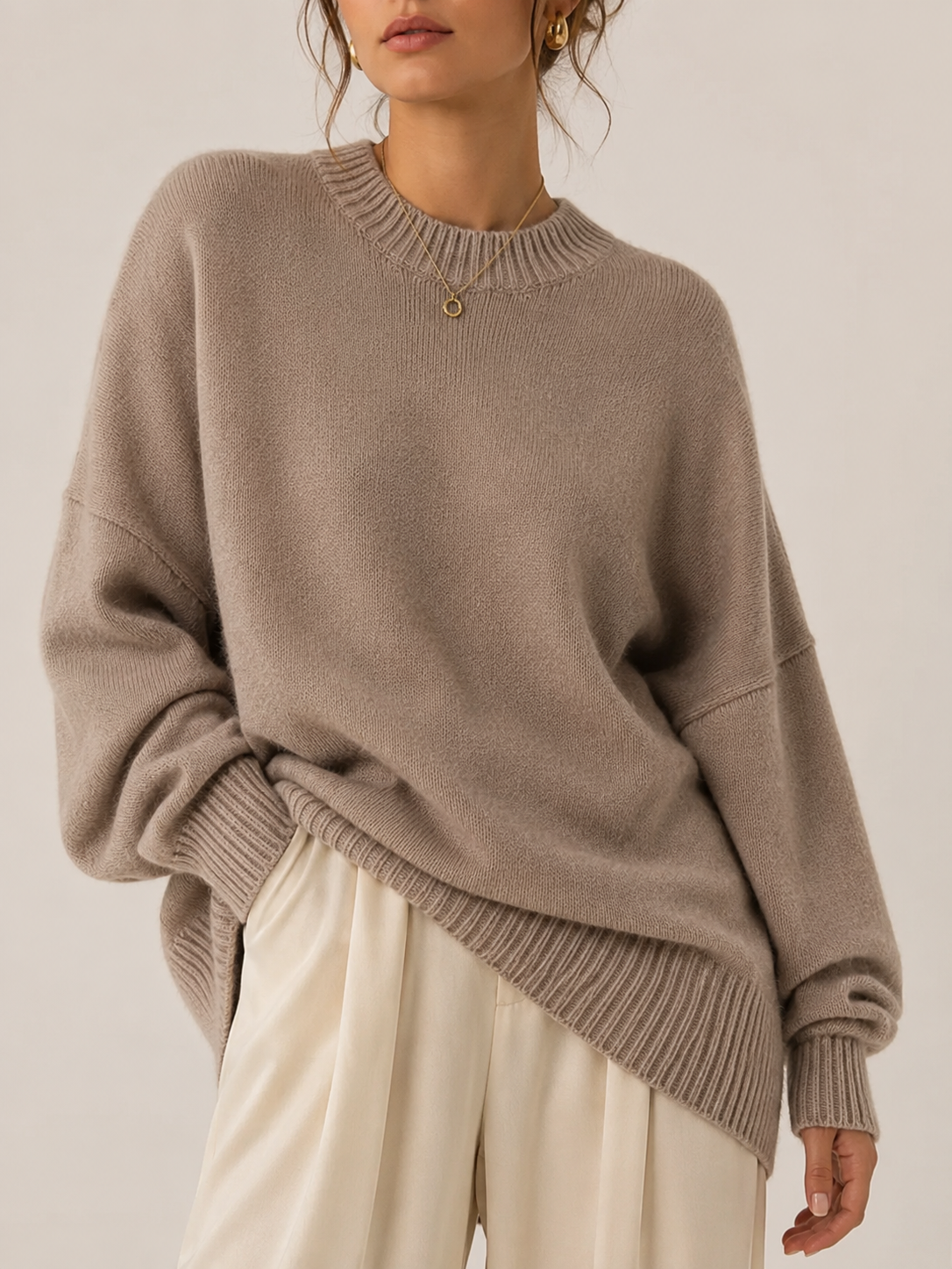 Oversized sweater beige - front